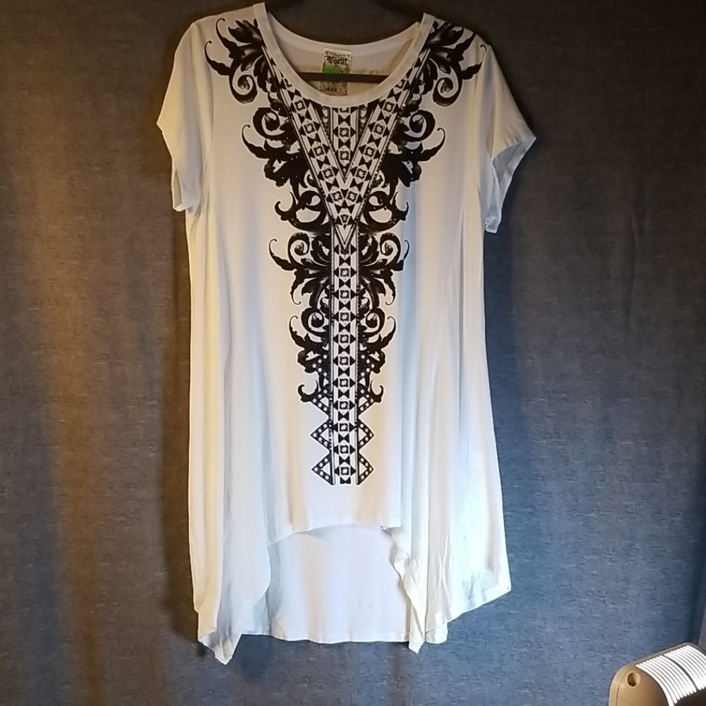 NWOT Vocal Rhinestone Size XL White Shirt Blouse